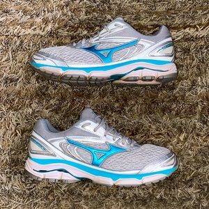 Mizuno Wave Inspire 13 Running Shoes